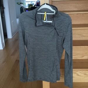 Lole Long-Sleeved Performance Pullover Grey & White Horizontal Stripes